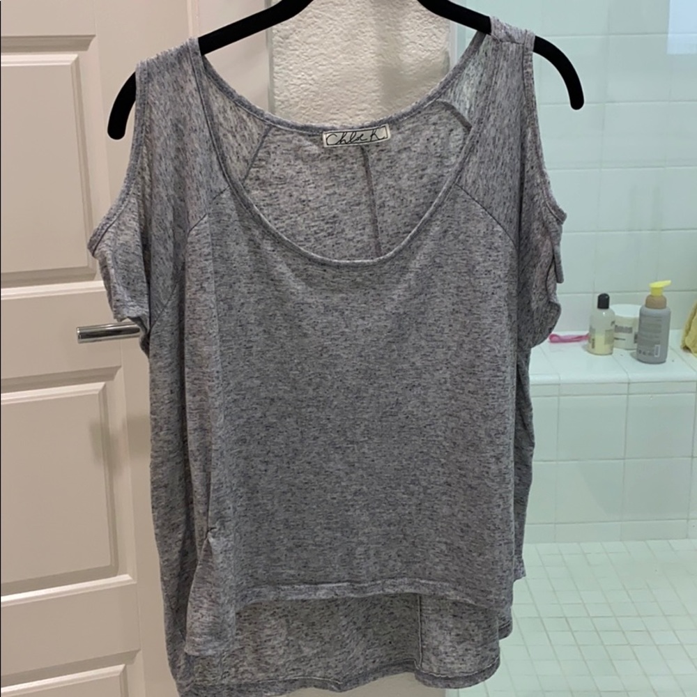Chloe K heather grey cold shoulder top, size small